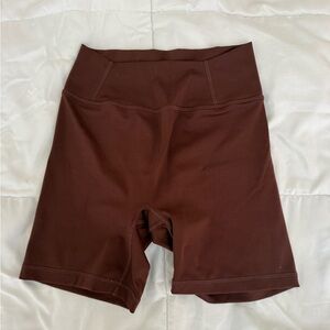OA Timeless High Waisted shorts | Espresso - M